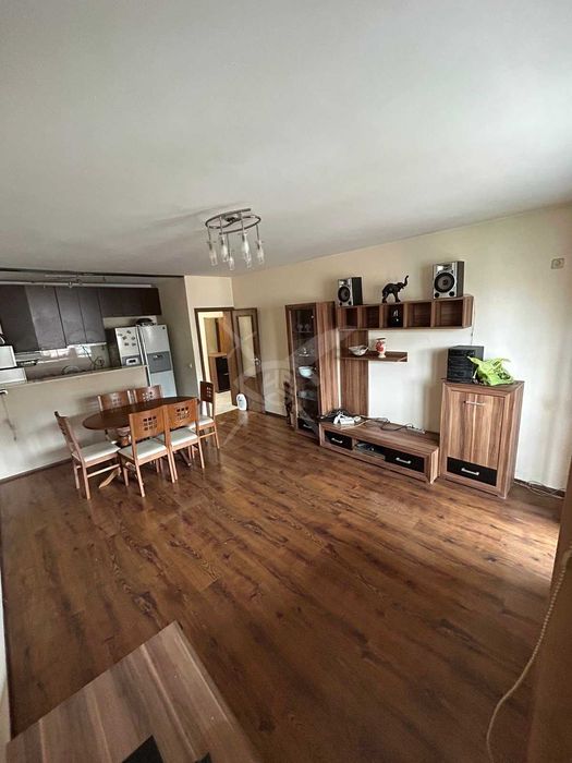 Продава се Тристаен апартамент в Бургас, Лазур - 99 кв.м за 2283 €/кв.м - Снимка #3