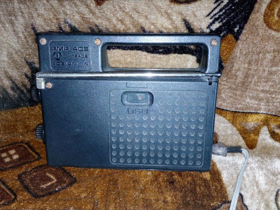 Продавам ретро транзистор BIWAK PMP402