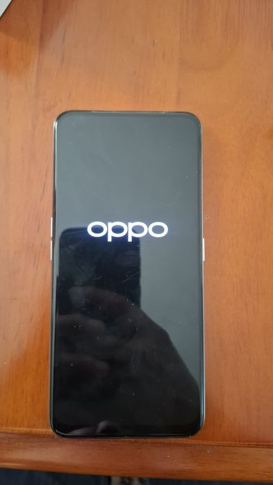 OPPO RENO 2z  почти новый