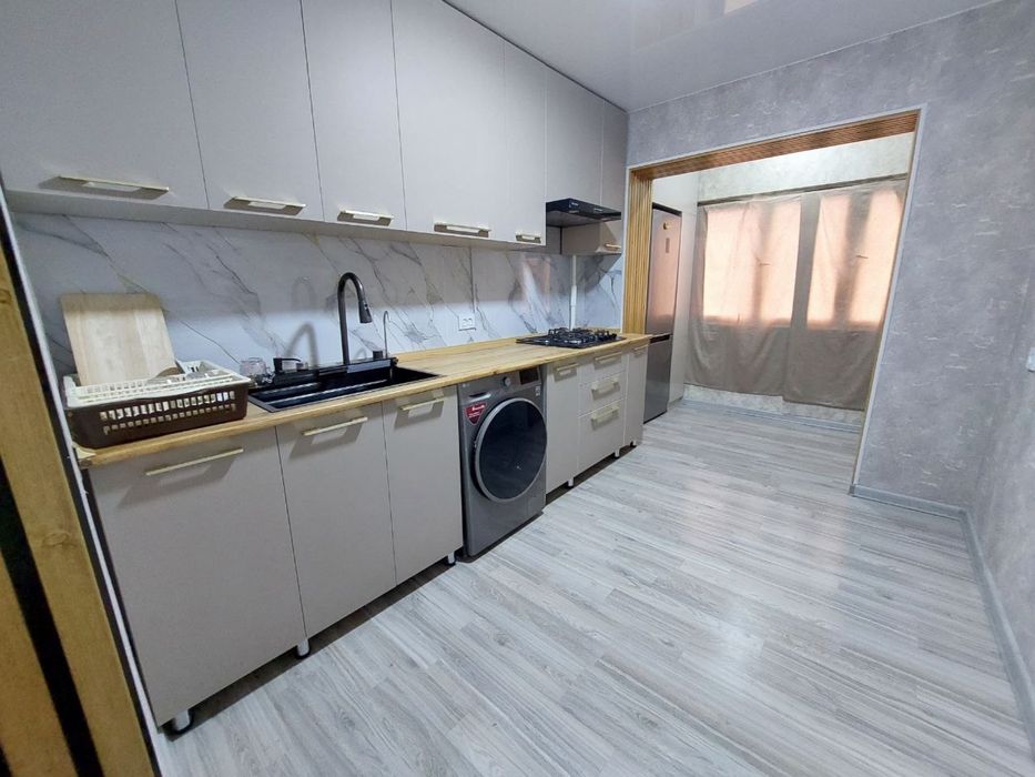 1 xonali uy sotiladi Chorvoq