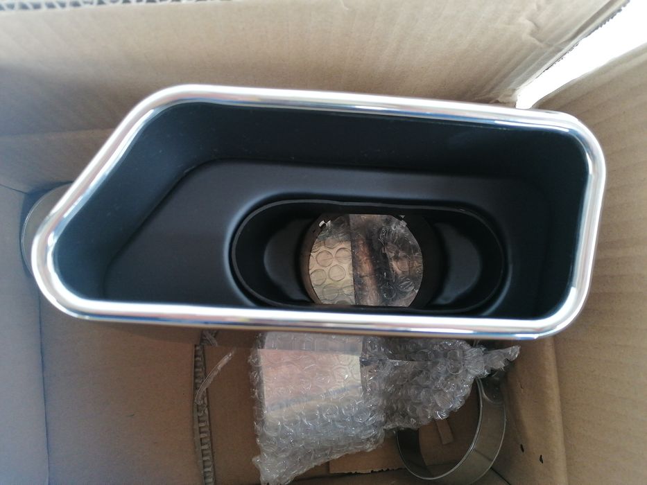 Ornament toba tips de evacuare BMW Seria 5 F10 F11 550i look