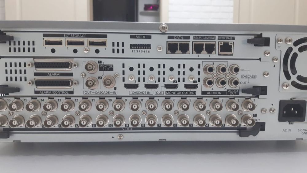 Продам 16 канальный видеорегистратор