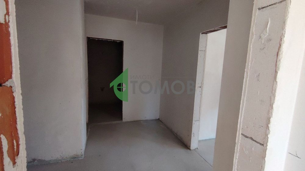 Двустаен апартамент в кв. Железник