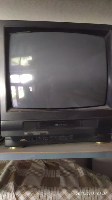 Продается телевизоры и газ плита
