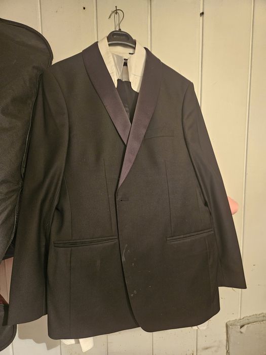 Продам смокинг в комплекте