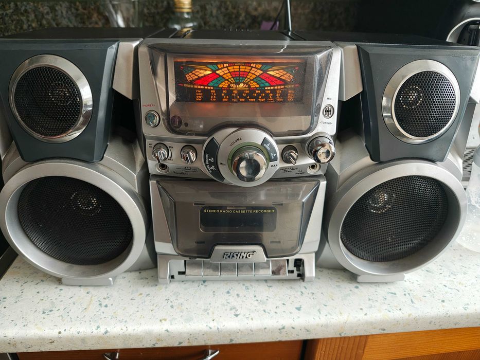 Стар касетофон Rising