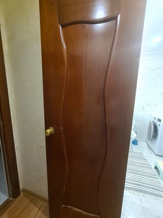 Продам двери б/у в хорошем состоянии