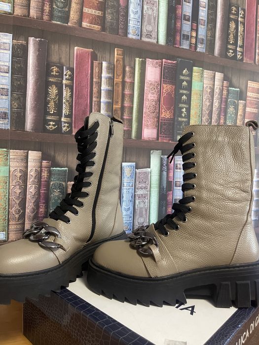 Bocanci de dama, noi, magazin Luca Di Gioia