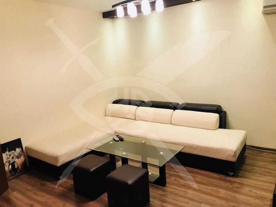 Дава се под наем Тристаен апартамент в Варна, ВИНС - 90 кв.м за 800 € - Снимка #2