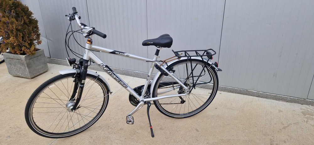 Алуминиев велосипед Pegasus колело 28"