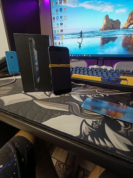 продам iPhone 5, описание