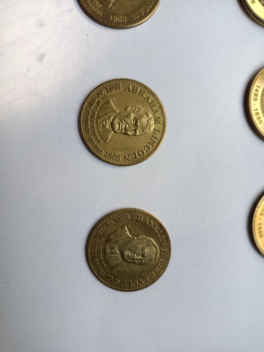 Монеты медальоны