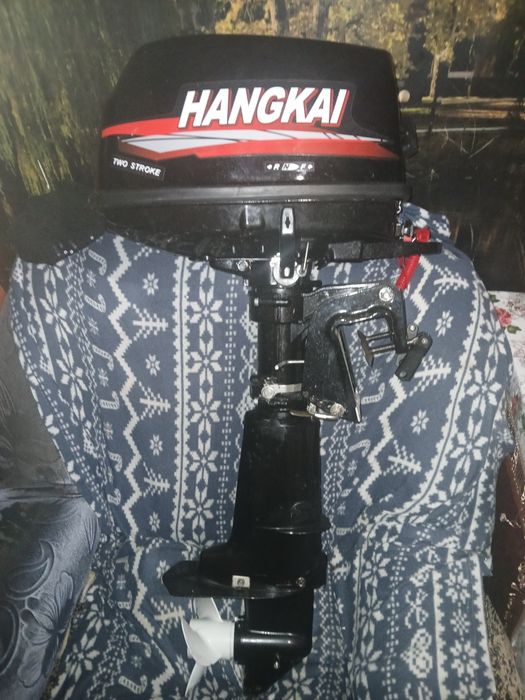 Продам лодочный мотор ханкай.