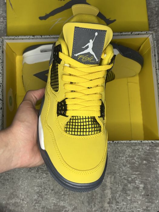 Jordan 4 Retro Lightning