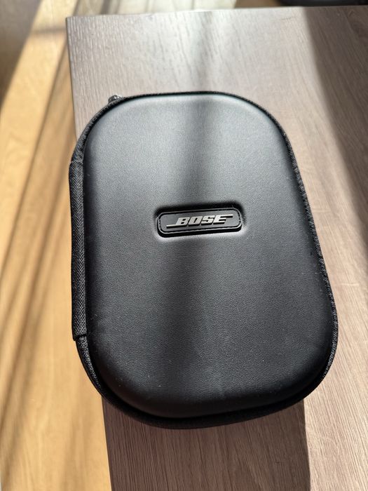 Vand casti Bose QC35