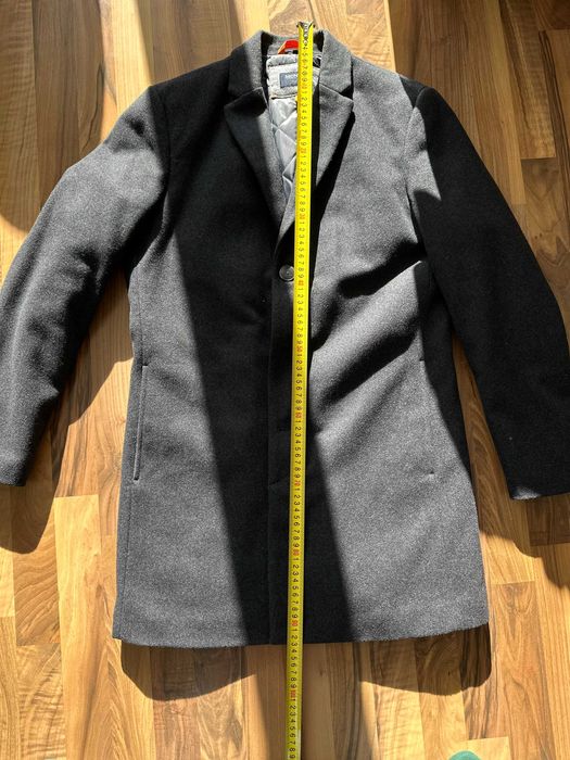 palton lung McNeal, 50% lana, marime M-L, negru, ca nou