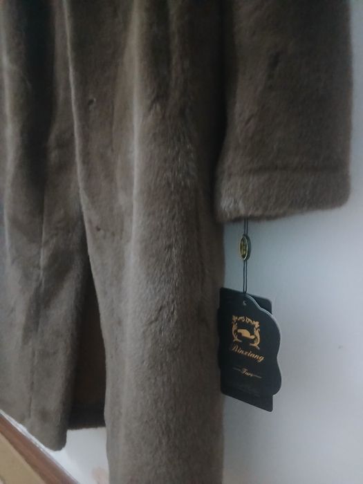 Шуба сатылады новый 40000тг