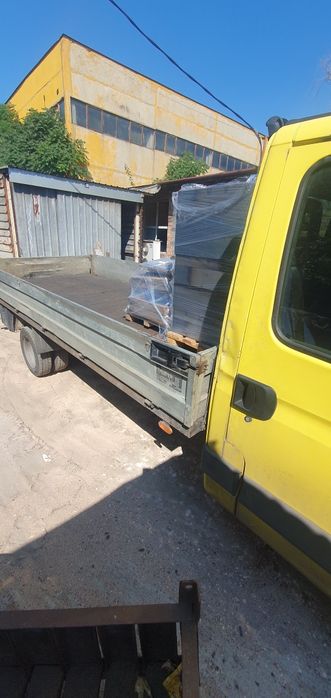 Транспорт с бус Iveco 3.5 т – Превоз на товари в цяла България