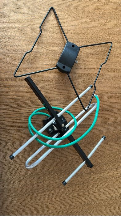 Комнатная ТВ антенна (DVB-T2)