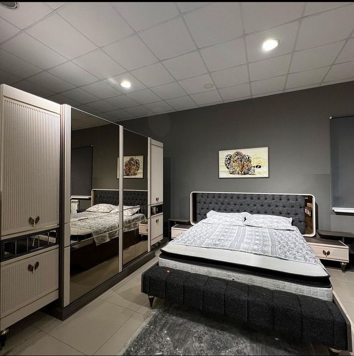 Продам спальный гарнитур