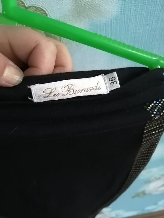 Продам костюм 46рр