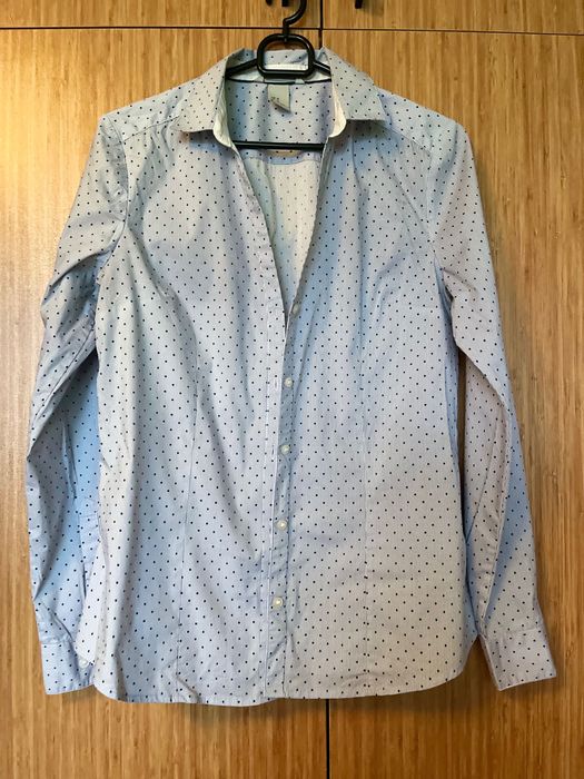 Разпродавам Сака и ризи-различни размери