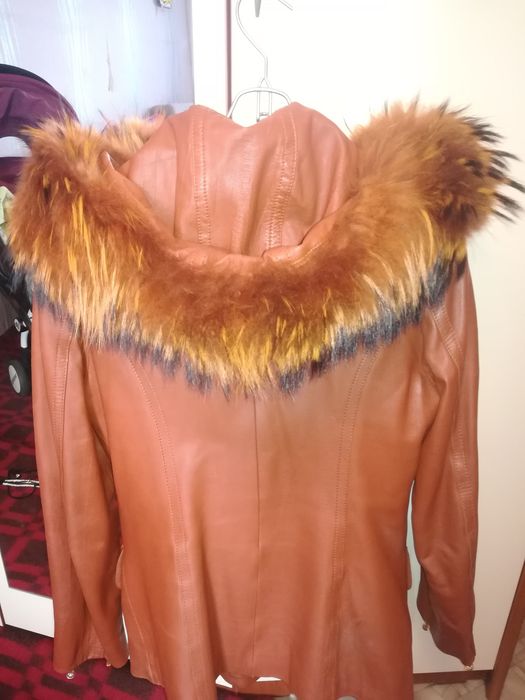 Кожаная куртка весна-осень