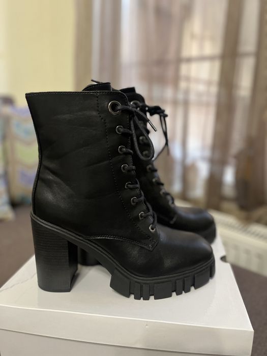 Кожени Боти с Висок ток