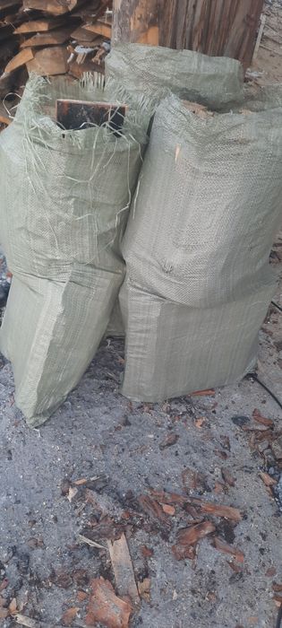 Продам дрова и уголь в мешках (доставка)