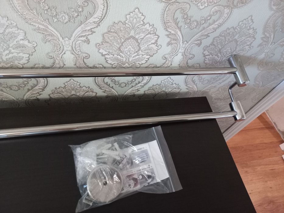 Вешалка для полотенец, новая