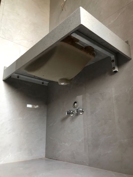 Столешница из камня в ванную