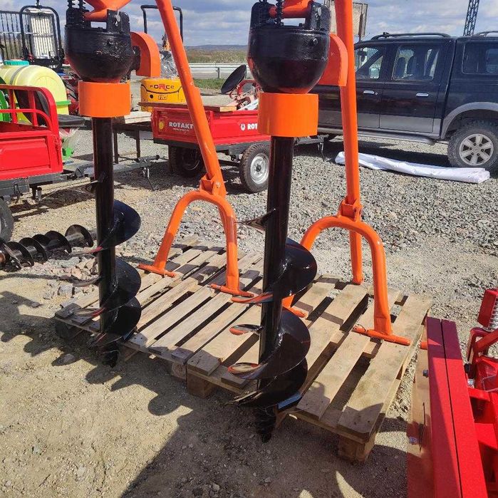 Burghiu pamint cu prindere in tiranti