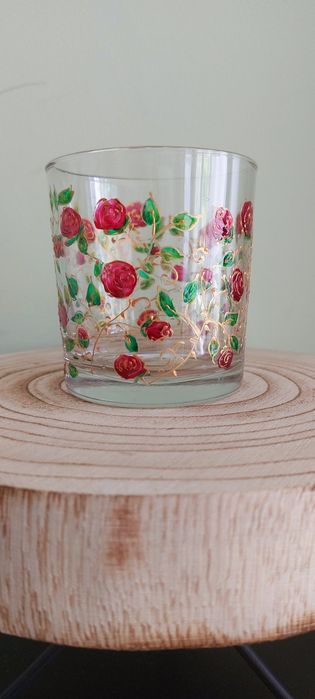 Ръчно рисувана ваза или свещник