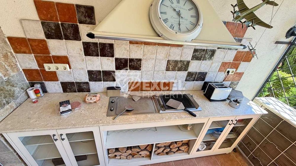 Продава се Многостаен апартамент в Свети Влас - 329 кв.м за 2037 €/кв.м - Снимка #13