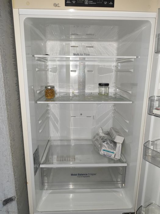 Продам холодильник LG No Frost (модель GA-B429SECZ).