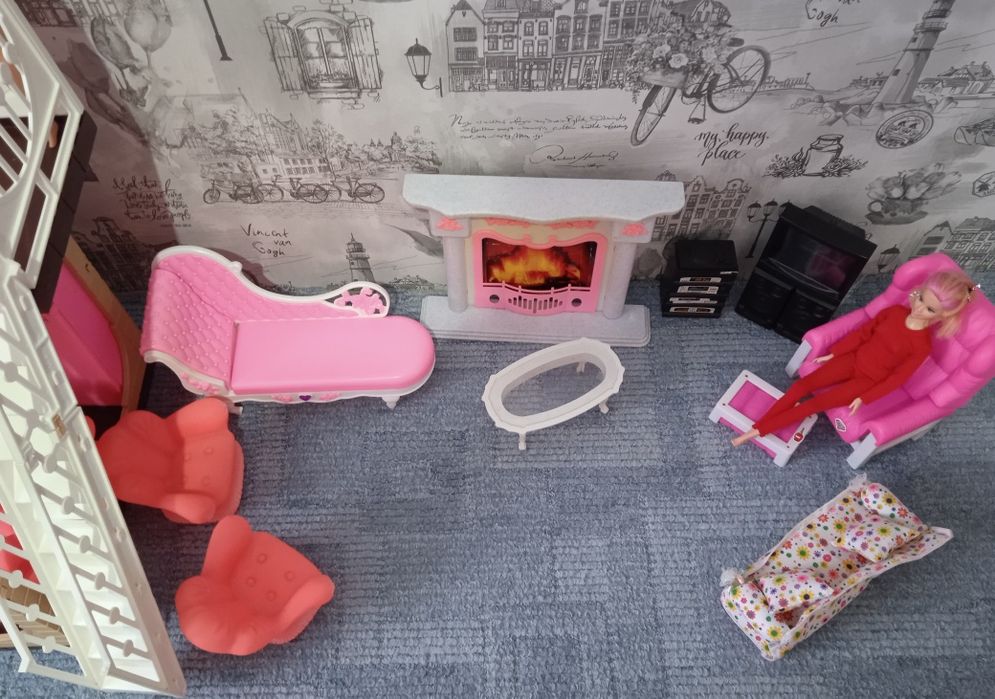 Продам "Дом для Барби"