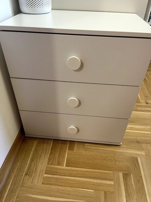 Легло с матрак и скрин