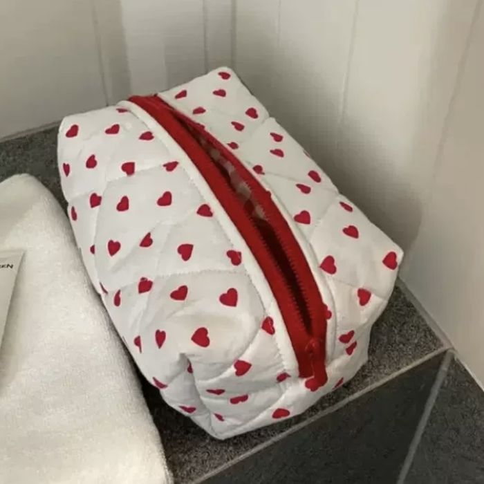 Трендовая косметичка