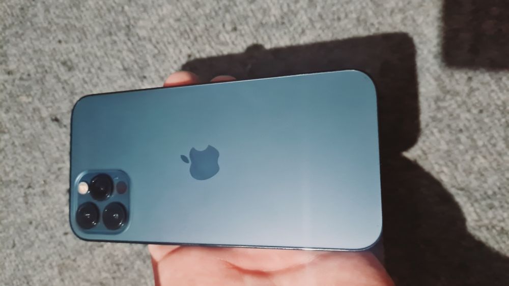 Iphone12pro kafolati bilan: 4 500 000 so’m