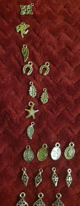 Set medalioane aurite și argintate