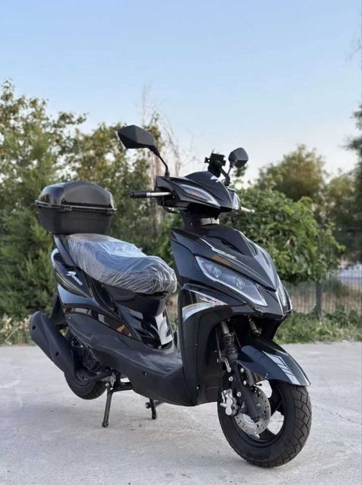 skuter sotiladi holati ideal 150 kubli.