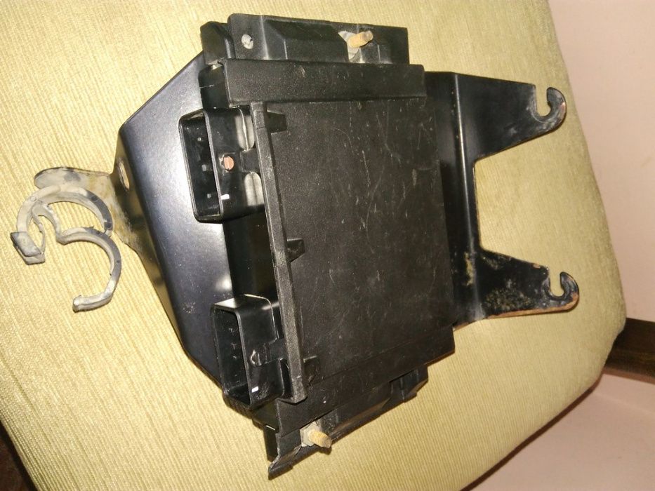 Компютър Lucas за Ситроен Берлинго/Пежо Партнер 1,9d