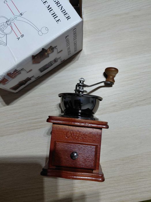 Răsnită manuala vintage