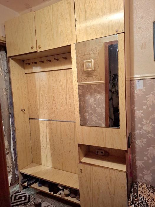 Продаётся прихожка