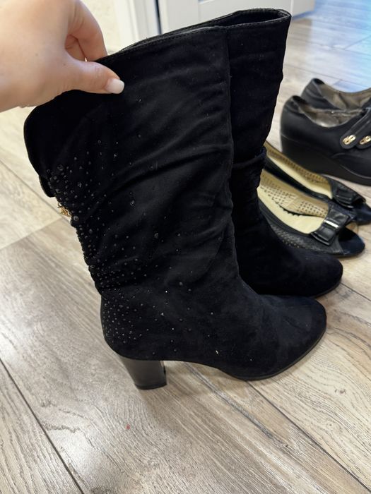 Продам 6 пар обуви