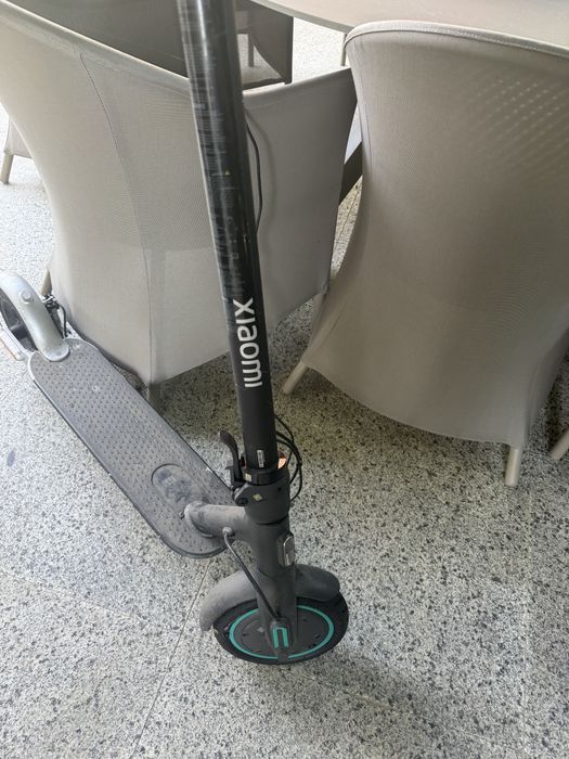Xiaomi Mi Electric Scooter Pro 2 Mercedes-AMG Petronas F1 Team Edition