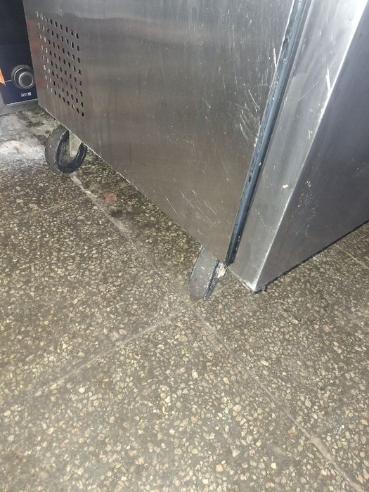 Хладилна маса за пица TRUE USA