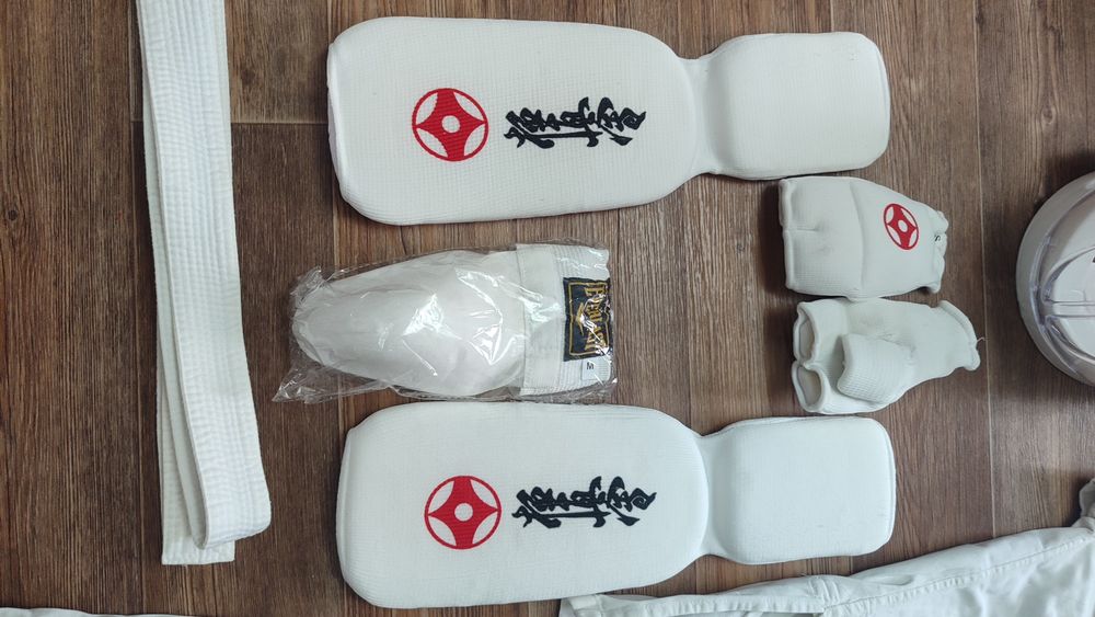 Продам!  экипировка для каратэ