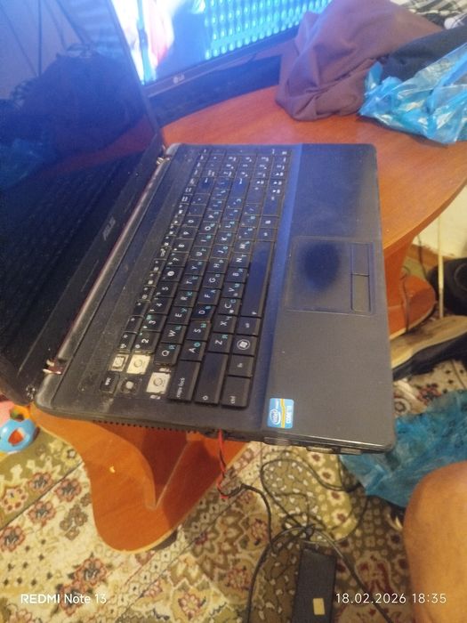 Продам ноутбук asus на запчасти