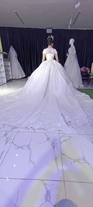 Свадебные платья,  Келин куйлаклар